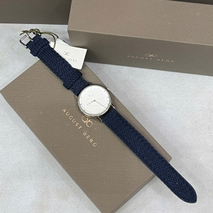 dong-ho-day-da-nu-hieu-august-berg-10332e03vbl